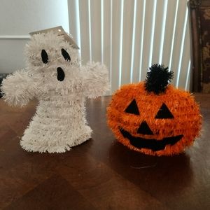 Halloween pumpkin and ghost